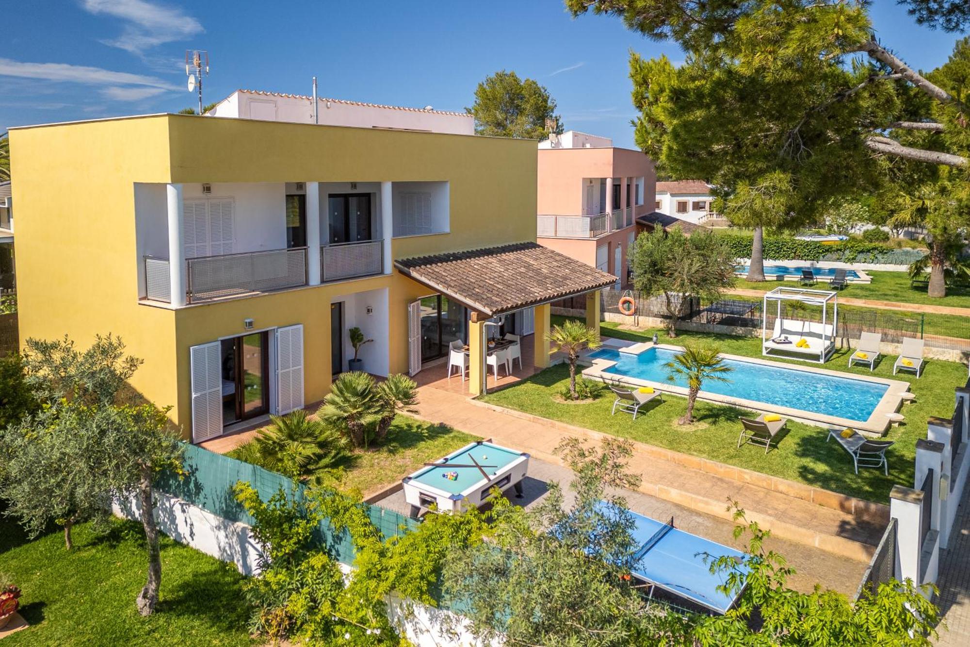 Ibiza By Mallorca Selection * Alcudia (Mallorca)